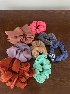 Scrunchie lot of 8 in various colors - Hair Tie